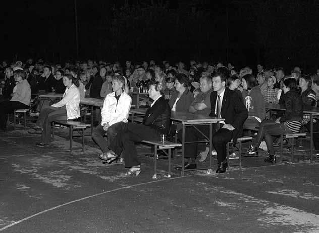 12 KLASJE Ivančna Gorica, julij-avgust 2011 Iz krajevnih skupnosti Jubilejni 5. gasilski vikend v PGD Stična V Stični je od 24. do 26. 6. 2011 potekal 5.