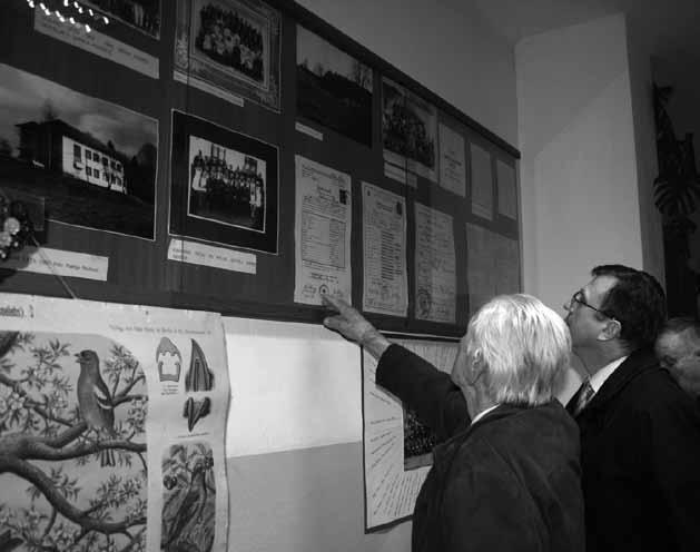Ob 100-letnici šolstva na Muljavi»Juhu, počitnice so tu!«je ob sproščenih zvokih diatoničnih harmonik 24. junija odmevalo po šolskih hodnikih OŠ Stična.