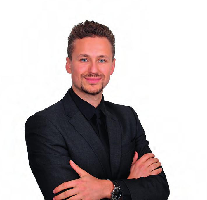 it&bim wywiad Cyfryzacja dla biznesu 114 PROMOCJA Grzegorz Przepiórka: Nazwa funkcji, jaką Pan pełni w firmie Bentley, to doradca ds. strategii cyfrowych (BIM).
