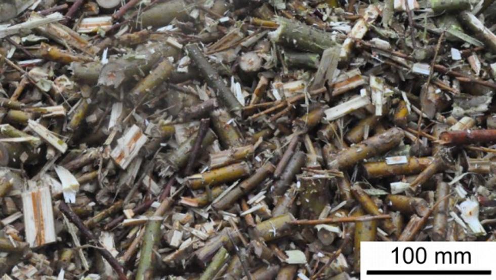Small-scale harvesting machinery for short rotation willow coppice 321 Chip size distribution is therefore the best indicator of how a chipper performs in terms of product quality [15].