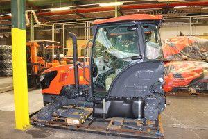 Powered by TCPDF (www.tcpdf.org).pl https://www..pl Kubota w trakcie montażu. Dokumenty dotyczące każdego ciągnika są na bieżąco wysyłane do Japonii.