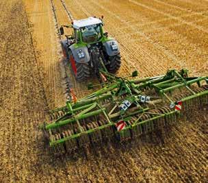 900 Vario uzyskuje to dzięki opcji wyposażenia takim jak układ automatycznego prowadzenia VarioGuide, system SectionControl lub system dokumentacji VarioDoc.