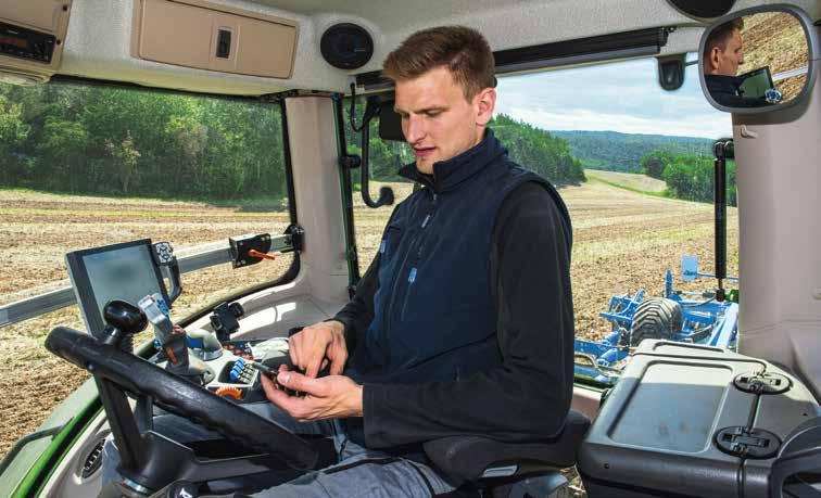 Varioterminal 7-B to poręczny i funkcjonalny towarzysz, który zapewnia kontrolę nad pracą ciągnika i maszynami ISOBUS.