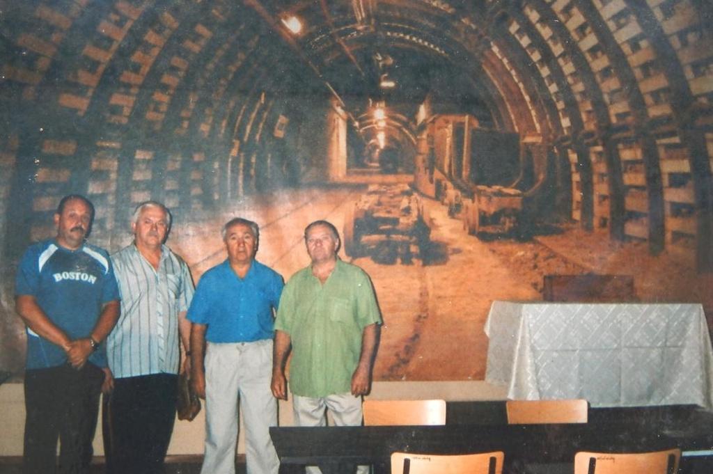 ziemią w Kopalni Guido od lewej: H. Polaczek, S. Urbańczyk, P.