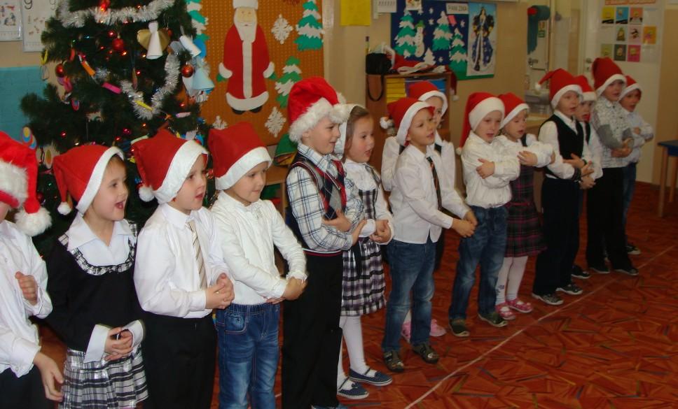 Konkurs Mam Talent Spotkanie opłatkowe w zerówce 4 Dokarmianie zwierząt 4 Koncert kolęd 5 Szkolne sukcesy 6 3 Dzieci z oddziału