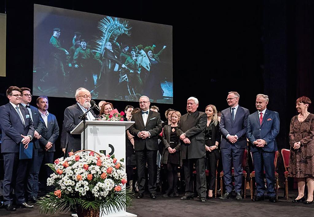 Złoty Ubu Król Raz w roku specjalna komisja przyznaje z okazji Międzynarodowego Dnia Teatru, najważniejsze nagrody teatralne w naszym województwie Złote Maski.
