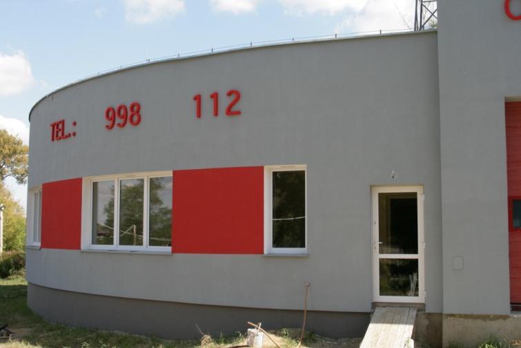 -9- VII. Baza logistyczna Ochotniczych Straży Pożarnych. W dyspozycji Ochotniczych Straży Pożarnych na terenie Łodzi jest 12 obiektów strażnic, w których OSP mają swe siedziby.