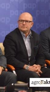 .pl https://www..pl Jacek Kucharski, zastępca Głównego Inspektora Weterynaryjnego. Choroby zakaźne są poważnym problemem wpływającym na eksport, a także na organizację rynku wewnętrznego.