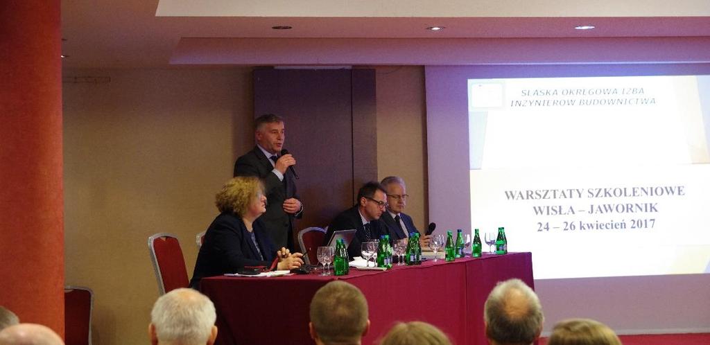 Rady Ewa Dworska przedstawiła prezentację dotyczącą udziału ŚlOIIB w pracach Śląskiego Forum Zawodów Zaufania Publicznego, akcentując podnoszoną przez wszystkich uczestników konieczność