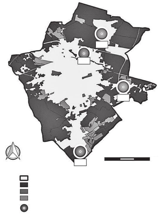 252 Krzysztof Karolewski, Marcin Bocheński obszar zabudowany / built-up area lasy / forests parki, ogrody, cmentarze / parks, gardens, cemeteries tereny otwarte / open areas noclegowiska / roosting