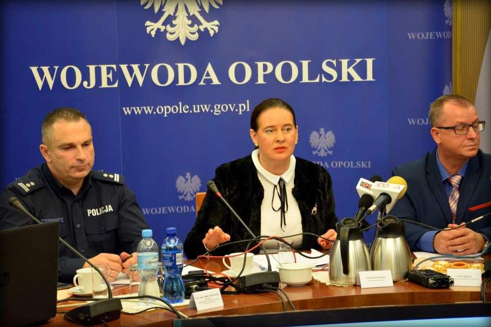Cyberbezpieczny uczeń to program, który ma za zadanie uchronić dzieci i młodzież przed takimi właśnie zagrożeniami.