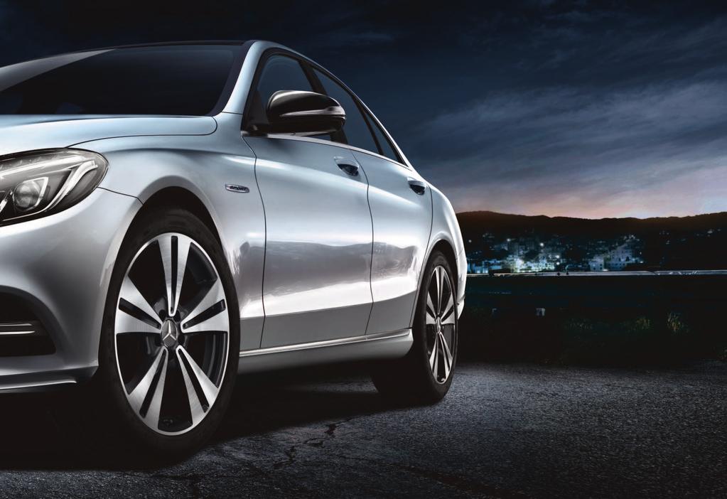 MERCEDES-BENZ SPORT 04 03 01 Podświetlana gwiazda Mercedesa 25 02 Przedni spojler 25
