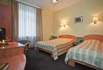 pl/hotel-krakow >71 >200 >80 >100 The hotel is located next to the historic Kazimierz district.