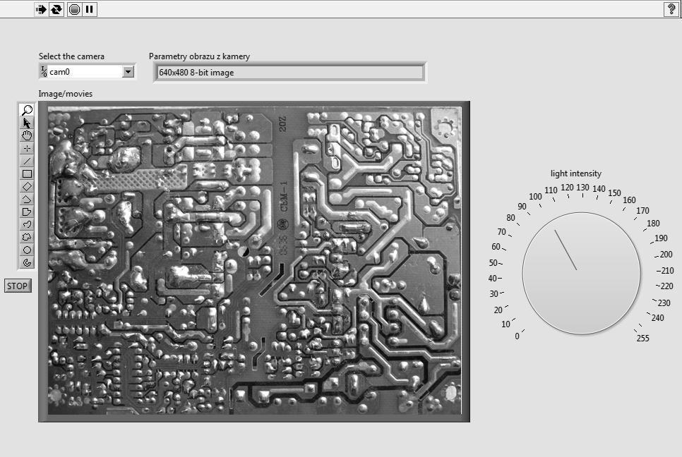 Rys. 2 Widok na interfejs użytkownika PODSUMOWANIE Opisany w artykule algorytm może być rozbudowywany w miarę potrzeb procesu kontrolnego o różnorodne funkcje przetwarzania obrazu bez znaczących