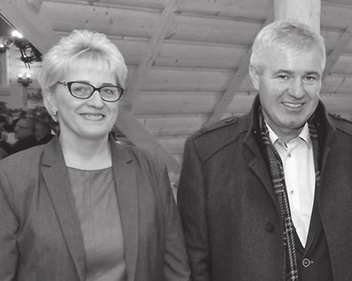 NASZE ROZMOWY Założycielami firmy ROL MECH są państwo Grażyna i Jan Grześko udzielane przez firmę John Deere oraz innych producentów z możliwością zakupu z zerowym oprocentowaniem, ze spłatą do 5 lat