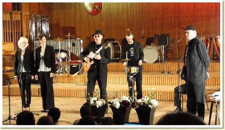 Ostrowski(były uczeń), Adam Pancer - jeden z najbardziej znanych zespołów w Olsztynie.