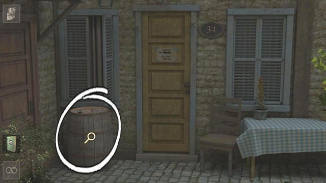 Przed domem nr 34 Obejrzyj beczkę stojącą w kącie.