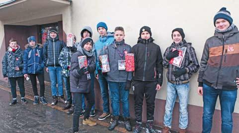 10 INFORMACJE 25. FINAŁ WIELKIEJ ORKIESTRY Leszno W niedzielę 15 stycznia odbył się 25. Finał Wielkiej Orkiestry Świątecznej Pomocy. Gmina Leszno z WOŚP zagrała już po raz 15.