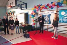18 SPORT I Gala Sportowa Gminy Leszno Wszyscy wiedzą, że w naszej gminie mamy wielu utalentowanych sportowców. W tym roku, aby ich uhonorować, zorganizowano I Galę Sportową Gminy Leszno.