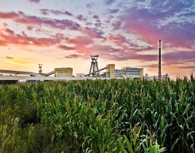 obejmuje swoim zasięgiem niewielkie połacie otuliny wspomnianego parku krajobrazowego, która na tym obszarze została włączona do obszaru Natura 2000