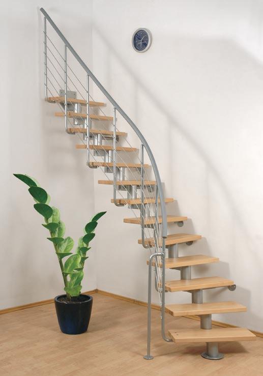 ATRIUM dixi TYPOWY KOMPLET ZAWIERA: 13 elementów konstrukcji, 13 stopni drewnianych, jednostronną balustradę.