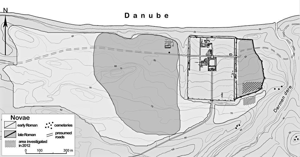 AGNIESzKA ToMAS Fig. 1. Novae. The camp, canabae and late Roman town. Area investigated in 2012 is marked with lining (drawing A. Tomas). Ryc. 1. Novae. obóz, canabae i późnorzymskie miasto.