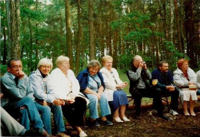 Po gawędzie druhny Teresy chwilą ciszy uczciliśmy pamięć tych, którzy w minionych dziesięcioleciach odeszli z naszego grona.