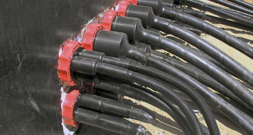 System przepustów kablowych HSI 90 Pokrywy systemowe do uszczelnienia kabli Opis i dane techniczne Uszczelnienie w technice termokurczliwej HSI 90-D1/75, -D3/32 oraz -D6/20: szeroki zakres