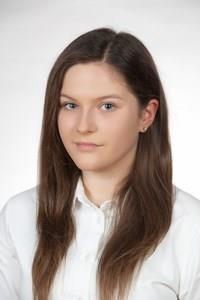 Sandra Karlik absolwentka klasy IIIa, klasa