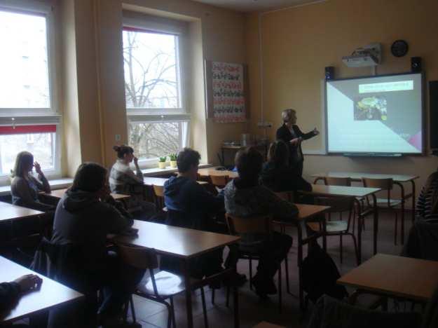 Zdjęcia nr 28 i 29. Zajęcia dla uczniów I Liceum Ogólnokształcącego im. św. Barbary w Chodzieży 30.