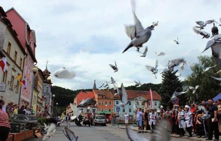 Godzinny koncert przykuł uwagę widzów w każdym wieku - od najstarszych do najmłodszych.