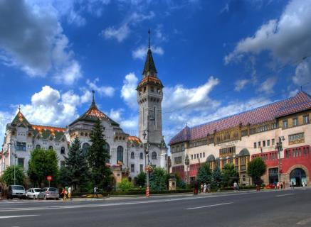 Zwiedzanie: Fara na wzgórzu (Biserica din Deal), rynek wenecki (piata venetiana), Muzeum Tortur; Wieczorem przyjazd do miejsca zakwaterowania;