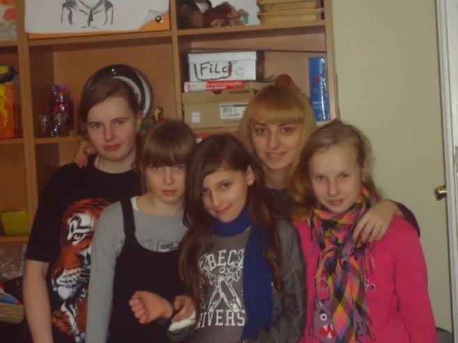 My project is school, This means that I m an assistant of an English teacher during the lessons and help students to speak in English.
