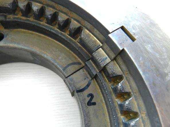 Wear analysis of die for forging of synchronizer rings based on... 113 próbka nr 682/117-1 sample no. 682/117-1 próbka nr 682/117-2 sample no.