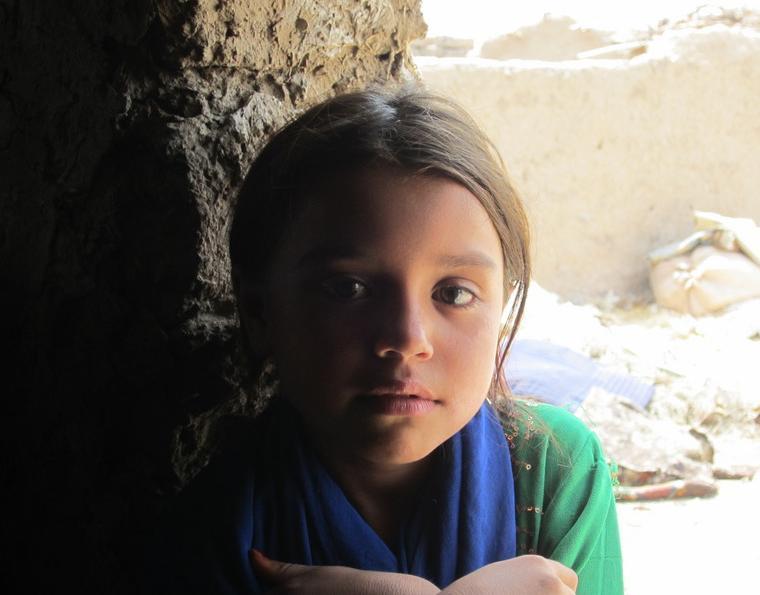 Afganistan 10 lat później: Powolny postęp i