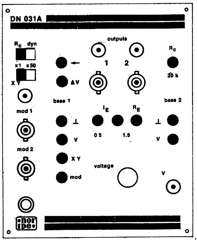4 Rys.3. Płyta czołowa wkładki DN031A Do bazy T 2 można jedynie dołączyć stałe regulowane napięcie V, potrzebne przy obserwacjach charakterystyk przejściowych i pomiarach wzmocnienia sumacyjnego.