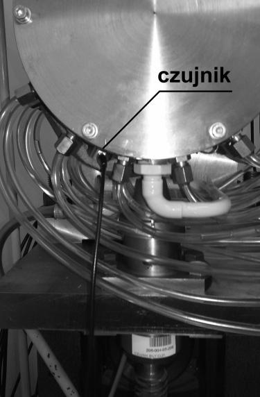 52 ZESZYTY NAUKOWE AKADEMII MORSKIEJ W GDYNI, nr 96, grudzień 2016 Badania wstępne polegały na pomiarze amplitudy i RMS sygnału emisji akustycznej generowanej przez obracający się w panwi wał w
