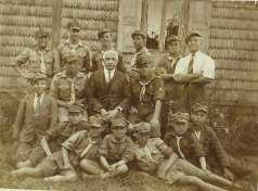 ) objął Thiel z Mierżączki w Sulbinach zlot drużyn harcerskich z Garwolina, Parysowa (drużynowy Frelek), Żelechowa i Ryk 1920 I Drużyna Harcerska w Garwolinie zebrała 44 marki na dar dla Józefa