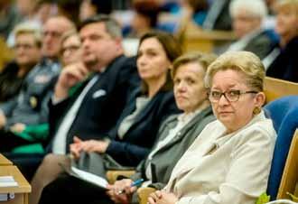 Ochrony Zdrowia Pawła Orłowskiego OIPiP w Gdańsku zorganizowała uroczystość uhonorowania Pielęgniarek, Pielęgniarzy i Położnych odznaczeniami Złoty Czepek oraz wyróżnieniem Dyplom Uznania za wzorową