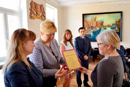 cyficzne warunki służby i pracy zostały docenione przez kapitułę przyznającą nagrody.