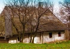 TEMATYCZNIE - WYCIECZKI WIELODNIOWE BESKID NISKI I SZLAK ROPY NAFTOWEJ 1 dzień: Ciężkowice - Skamieniałe Miasto, Biecz-Bóbrka - najstarsza na świecie kopalnia ropy naftowej, Muzeum Przemysłu