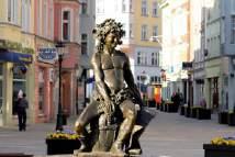 2-dniowa od 183 zł od 191 zł od 219 zł TAJEMNICE II WOJNY ŚWIATOWEJ 1 dzień: Zamek Książ - trasa "śladami tajemnic II wojny światowej" - obejmuje część barokową, komnaty, miejsca nieodbudowane od