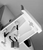 Home Appliances OBSŁUGA I KONSERWACJA Obudowa i panel sterowania Do czyszczenia stosować delikatne detergenty do użytku domowego (nie używać proszków ściernych i rozpuszczalników).