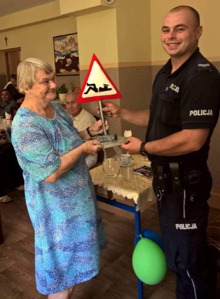 Nowe przepisy Komendanta Wojewódzkiego Policji w Opolu ZARZĄDZENIE NR 17 /2017 Komendanta Wojewódzkiego Policji w Opolu z dnia 24.07.2017 r.
