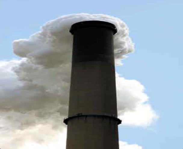 ropopochodnych oraz węgla pochodzące z zakładów przemysłowych i domów (pyły i
