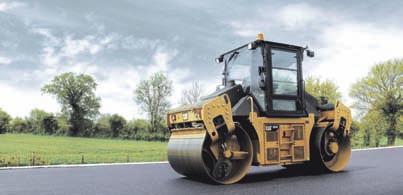 16 walce Model Masa eksploatacyjna (kg) Długość Szerokość Wysokość CB14 1 620 2 050 884 2 395 CC24 2 400 2 513 1 298 2 673 CC34 3 670 3 120 1 390 2 557 CD54 9 500 4 270 1 873 3 042 CS64B 12 100 5 850