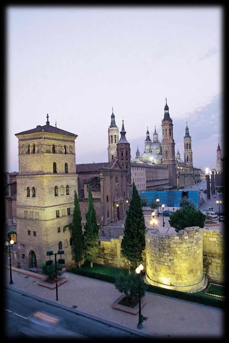 Saragossa Sanktuarium Matki Bożej w Saragossie jest niewątpliwie jednym z najważniejszych miejsc kultu Maryi.
