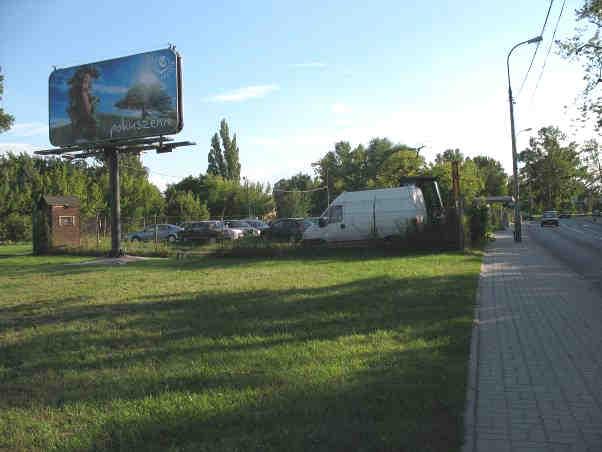 Broniewskiego a ul. Przasnyską.