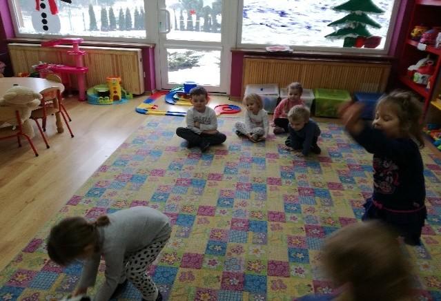 Tego typu trening uczy dziecko samodzielności oraz kształtuje odwagę. Agnieszka Panasiuk Moja pierwsza wizyta w kinie Dnia 10.02.17.