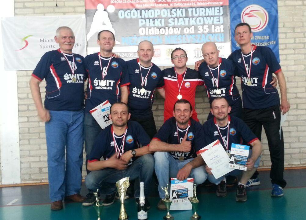 Stoją od lewej: Janusz Bosy, Jacek Inglot, Mirosław Kmiecik, Grzegorz Dusza, Alfred Langos, Robert Moroz. Kleczą od lewej: Mariusz Zając, Mariusz Kamiński i Adam Pawlak. 26.